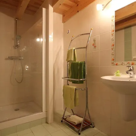 Familial Restaure Avec Jardin Clos, Equipements Bebe, Animaux Acceptes, Proche St-julien-chapteuil - Fr-1-582-296 Holiday home